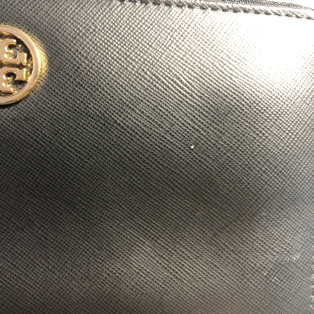 NWOT Tory Burch Robinson Zip Leather Wallet - Picture 13 of 14
